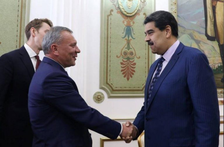 Rûsya piştgiryê li Venziwêla dike