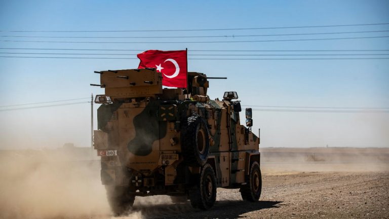 YPG'Ê Bİ MOŞEKÊN TANK ŞİKÊN Lİ ARTEŞA TİRKİYÊ XİST