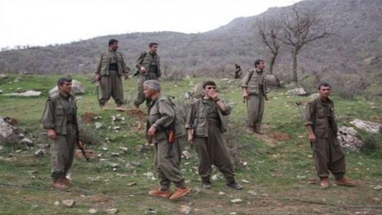 PKK 8 GERÎLA Lİ ÇİYAYÊ METÎN Jİ DEST DAN