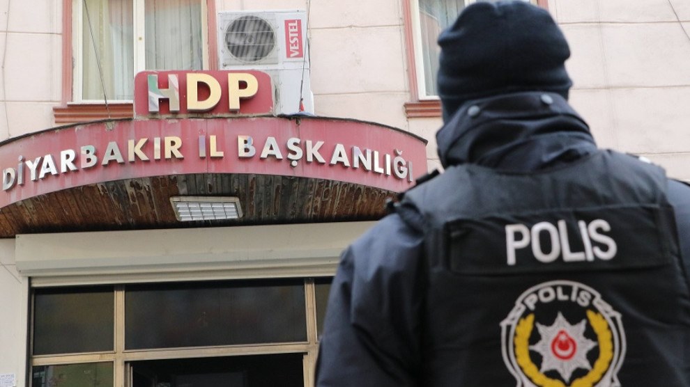 HDP BAREGEHA XWE Lİ AMEDÊ DAXİST