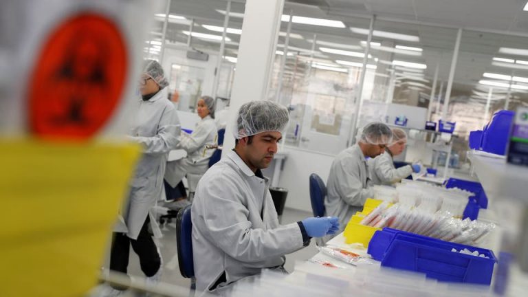 KORONA LI AMERÎKAYÊ CANÊ  PÊTIR JI 2 HEZAR KESAN DISTÎNE