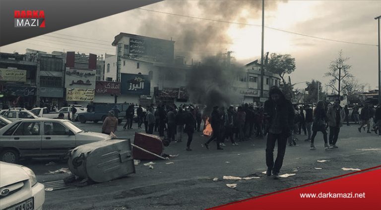 Îran 10 ciwanên Kurd bi zîndan û lêdanê ceza dike