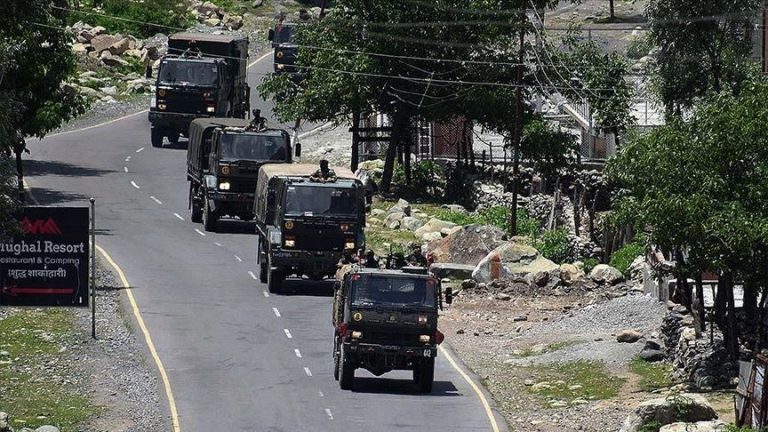 Kirîza dinavbera Hindistanê û Çînê aloztir dibe