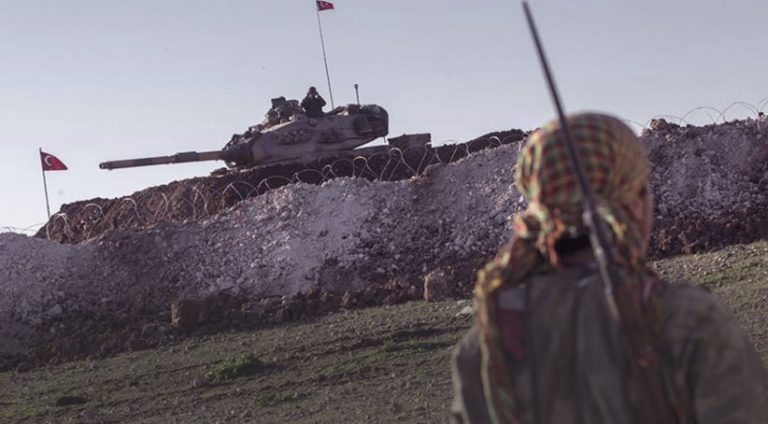 Arteşa Tirkiyê 3 Şervan li dorbera Efrînê hedef kirin