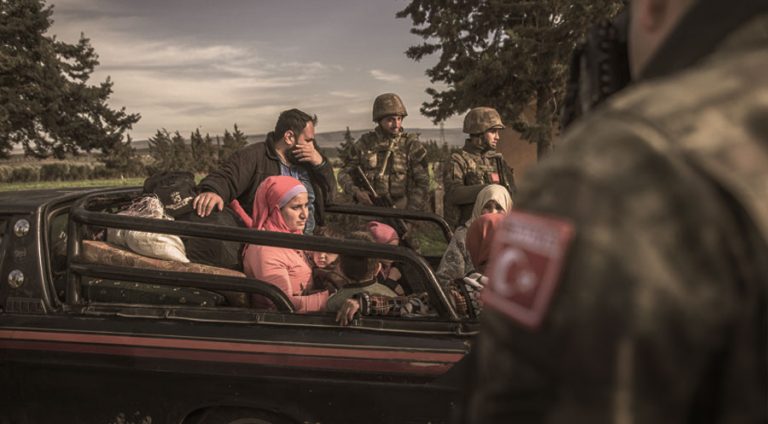 Komên çekdaran hejmareke şêniyên Cindrêsê revandin