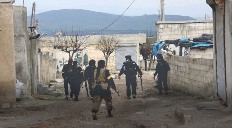 Çeteyên Tirk li Cindrêsê bi nav hev ketine