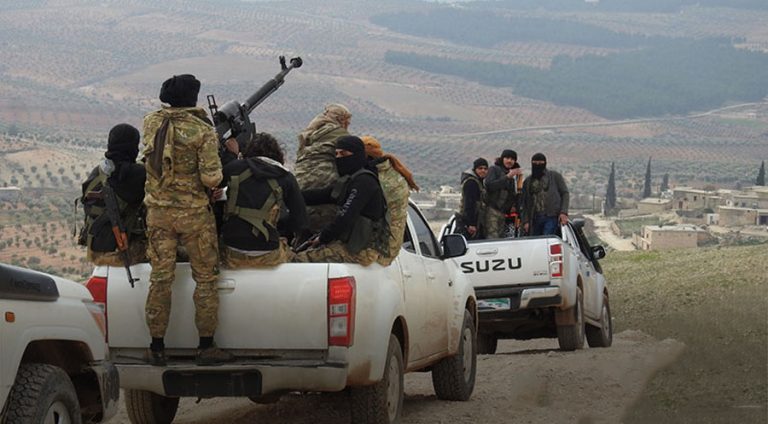 Çeteyên Tirkiyê Kurdên Mabatayê direvîyn û eşkence didin