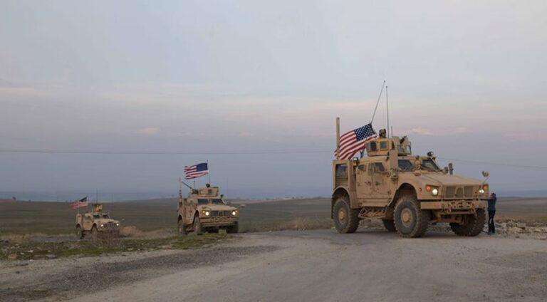 Hêzên Amerîkî li Dêrika Hemko gereke serbazî pêk anîn