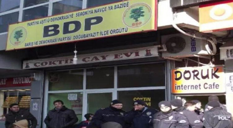 Dadgeha Tirk ji bo tabeleya Kurdî ya partiyê salek û nîv ceza birî