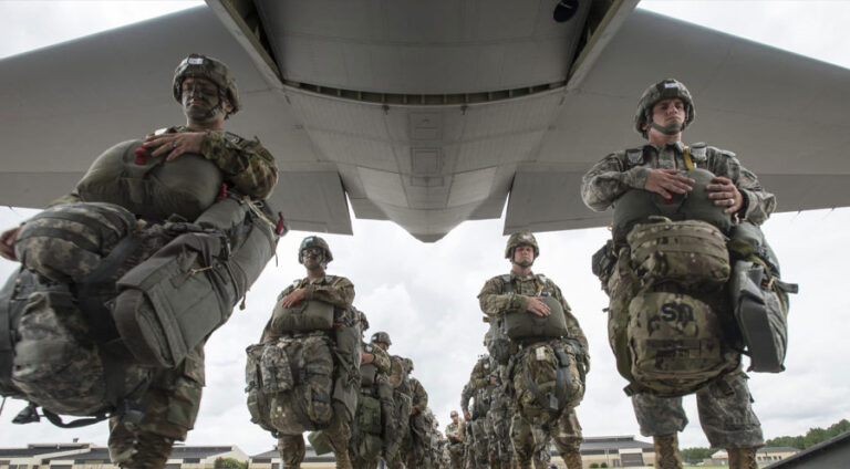 Amerîka hêzeke şerker dişîne Iraq û Herêma Kurdistanê