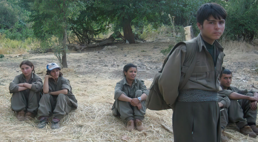Wezareta Derve ya Amerîka: PKK û Heşda Şeibî zarokan direvînin û çekdar dikin