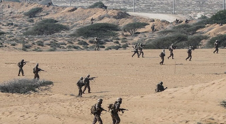 Îran sibê li ser sînorên xwe û Herêma Kurdistanê dest bi manora serbazî dike