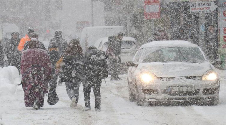 Li 4 bajarên bakurê kurdistanê hişyariya berf û bahozê