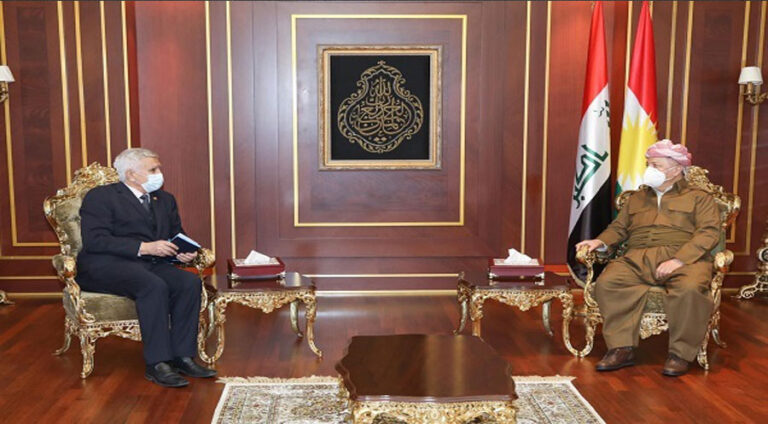 Serok Barzanî bi şanda PSKê re rewşa Kurdên Bakur guftûgo kir