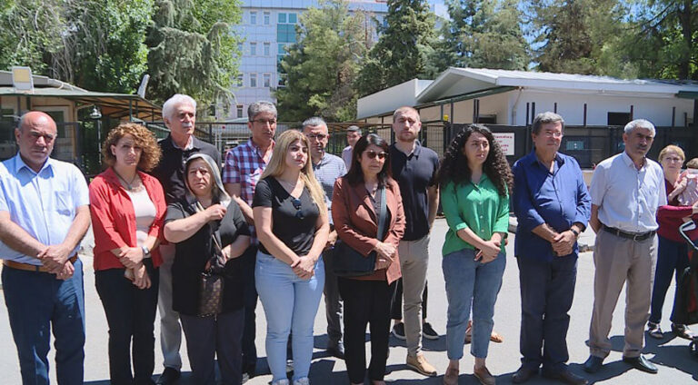Li Diyarbekirê doza kuştina Mehmet Sîncar birêve çû