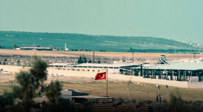 Hêzên Tirkiyê xaleke çavdêriyê li Hemayê ava dikin