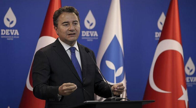 Babacan: Nabe HDP li derve were hîştin