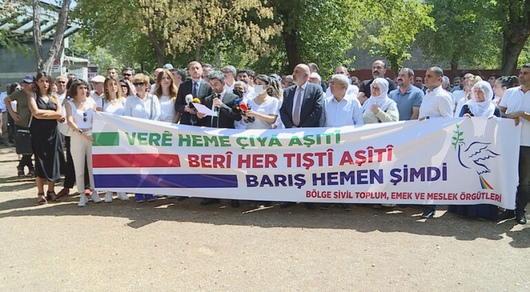 PKK’ê bi rêya Parlamenterê HDPê û saziyên sivîl banga agirbestê kir