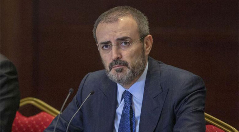 Mahîr Unal ji erkê Serokwekîliya Fraksiyona AK Partiyê îstîfa kir