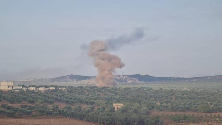 Efrîn.. Rûsya baregehên çekdarên ser bi Tirkiyê ve bombebaran dike