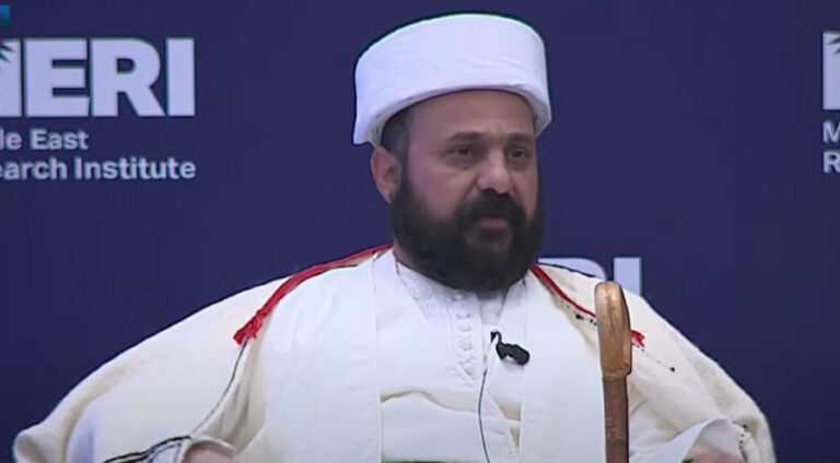 Babe Şêx: Pirsa Êzidiyan kirine pirseke siyasî