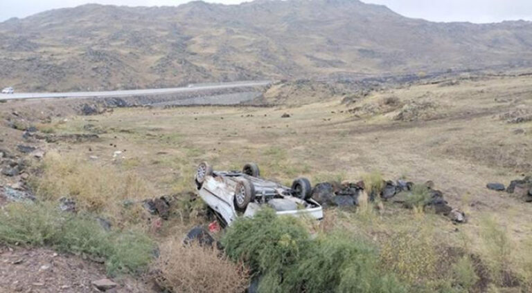 Bakurê Kurdistanê…Li Îdirê otomobîlek wergerya: 7 kes birîndar bûn