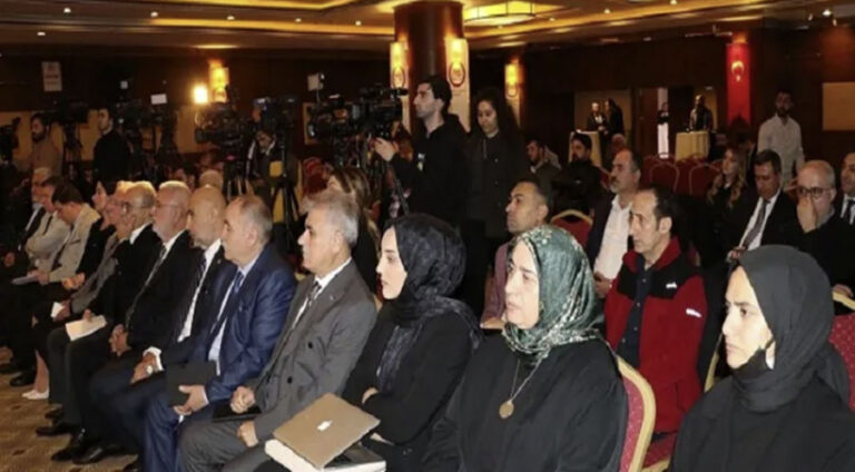 “Kurd çi dixwazin?“