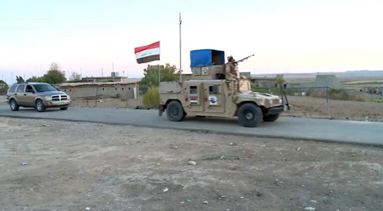 Artêşa Iraqê rêgiriyê li cotkarên kurd dikin ku zeviyên xwe bikarneynin