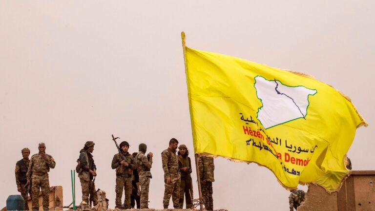 Ji ber erdhejê HSD’ê çalakiyên xwe yên serbazî rawestandine