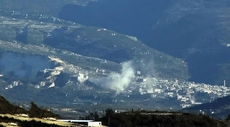 Li Çiyayê Kurdan 13 leşker û çekdar hatin kuştin Li Çiyayê Kurmênc ê ser bi parêzgeha Laziqiyê ve şer û pevçûnên giran di navbera grûpên çekdar ên ser bi Tirkiyê û hêzên hikûmeta Sûriyê de derketin. Li gor çavkaniyên xwecihî ji herdu aliyan 13 kes hatine kuştin. Grûpa bi navê Lîwa Osman Bin Efan a ser bi Desteya Tehrîr El-Şam li dijî binkeyên serbazî yên artêşa Sûriyê êrîşek pêk anîne. Çavkaniyên xwecihî dibêjin, di wan şer û pevçûnan de 13 kes hatine kuştin ku 6 ji wan çekdarên Desteya Tehrîr El-Şam bûne. Êrîşa grûpên çekdar piştî wê yekê tê ku Tirkiyê di çarçoveya cîbicîhkirina rêkeftina ligel hêzên Rûsyayê de hêzên xwe ji bajarokê Qestûn ê rojavayê Hemayê ber bi bakur ve veguhestine.