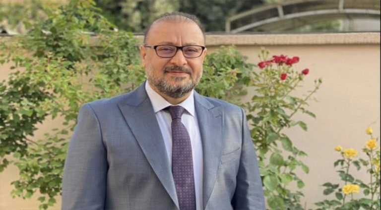 Merîwan Qeranî: şêniyên kampa Mexmûrê ji PKK bêzar bûne