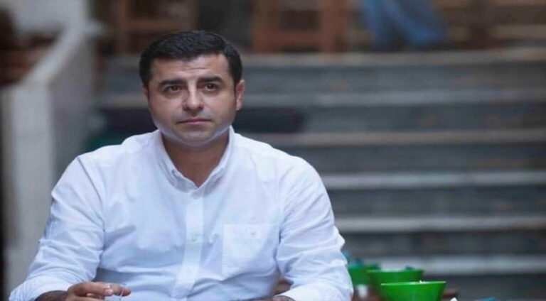 Demirtaş: Min xwast ku bibim namzedê Serokkomariyê, lê HDPê red kir