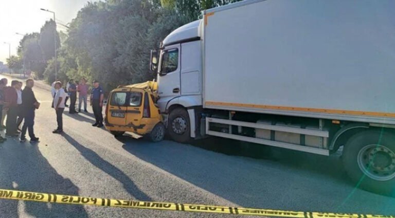 Li Sêwasê di bûyerekî trafîkê de 4 kesan canê xwe ji dest dan