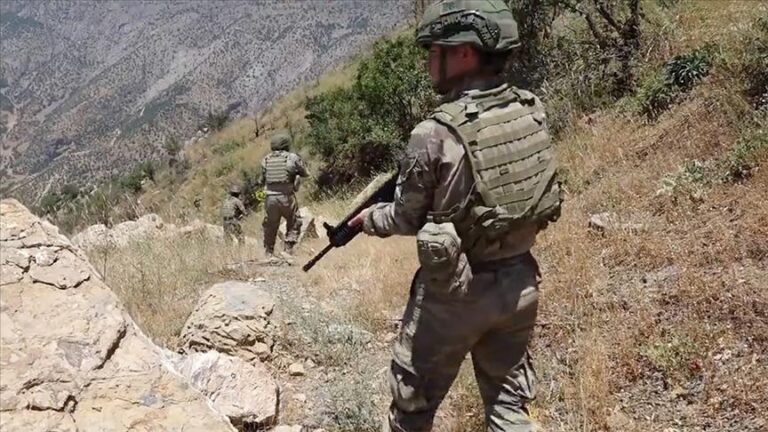 turkey-army-zap-pkk-garila