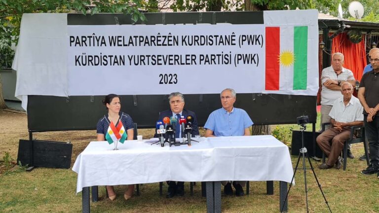 PAK û TDK-TEVGER di bin navê Partiya Welatparêzên Kurdistanê (PWK) de yekîtiya xwe radigihînin