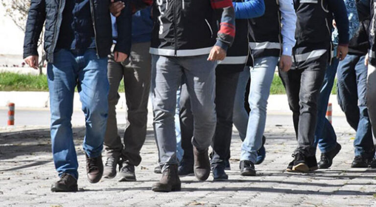 Li Tirkiyeyê189  ergûmanên DAIŞê hatin desteserkirin