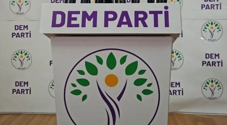 DEM û siyaseta durû