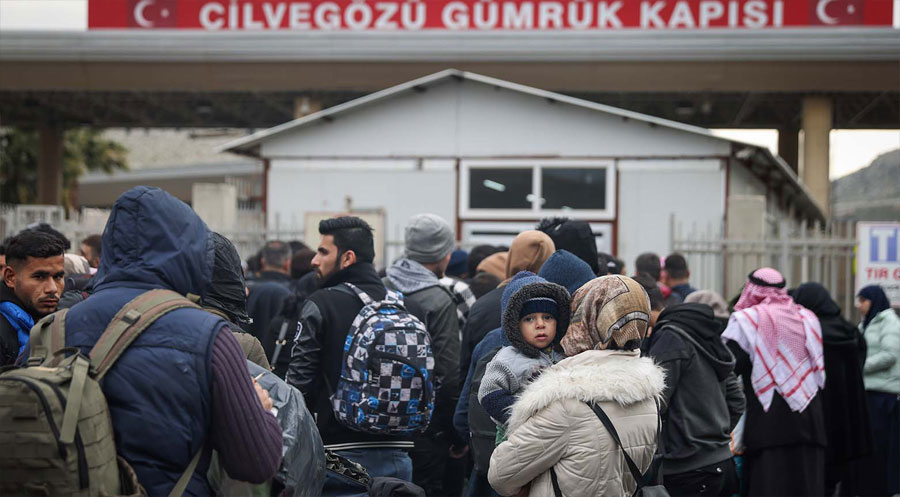 Tirkiye zêdetir ji 300 penaberên din ên Sûrî dersînor kirin