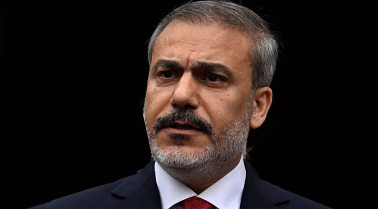 Wezîrê derve yê Tirkiyê YNK tehdîd kir