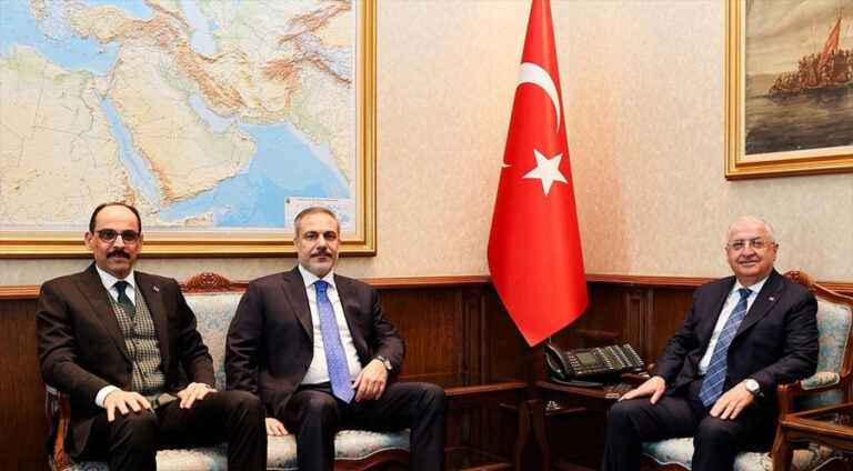 2 wezîrên Tirkiyeyê û Serokê MÎT'ê serdana Iraqê dikin