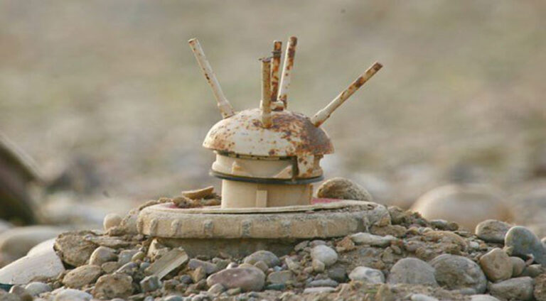 3 zarokên Efrînî li bakurê Helebê di teqînekê de birîndar bûn