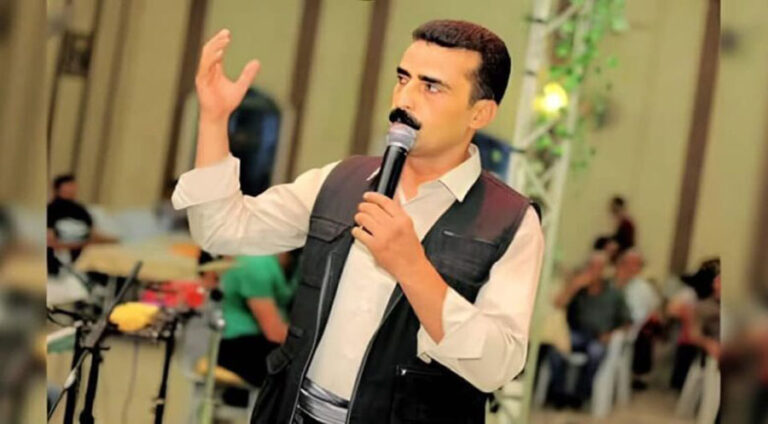 Rejîma Sûriyê hunermendekî “Kurd” li Helebê berdide