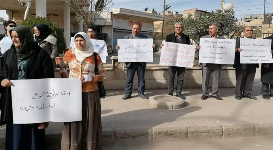 Çekdarên PYD’ê bi zorê çalakiya rûniştinêya dayikên zarokên revandî belav dikin