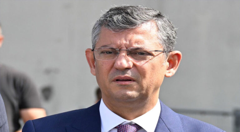 Ozgür Özel careke din wekî Serokê CHP’ê hat hilbijartin