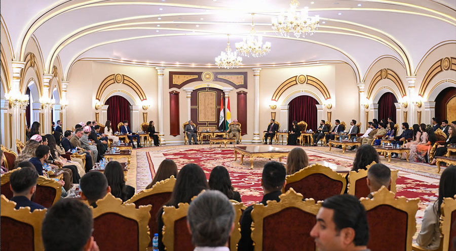 Serok Barzanî bo ciwanên Kurd ên diyasporayê: Girîngiyê bidin xwendin û xweavakirinê