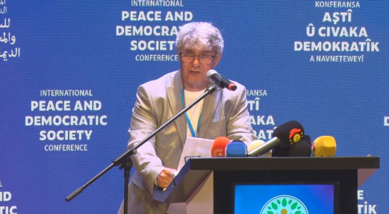 Peyama Ocalan di Konferansa Aştiyê de: Dem dema sosyalîzma demokratîk û aştiyê ye