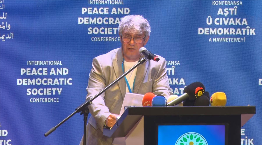 Peyama Ocalan di Konferansa Aştiyê de: Dem dema sosyalîzma demokratîk û aştiyê ye