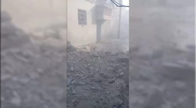 Di êrîşên artêşa Sûriyeyê yên li ser taxên kurdan yên Helebê 5 kes hatine kuştin