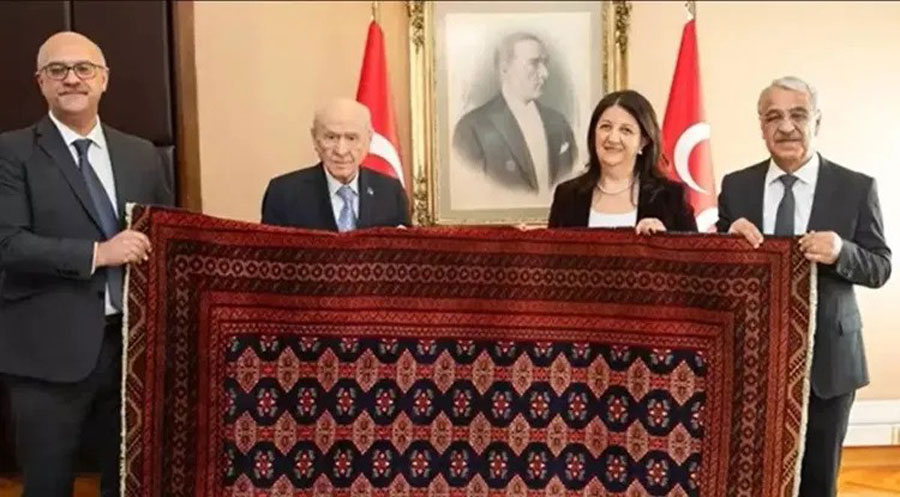 Bahçelî dîyariya Ocalan bi xalîçeya Aştî û Demokrasiyê bi nav kir