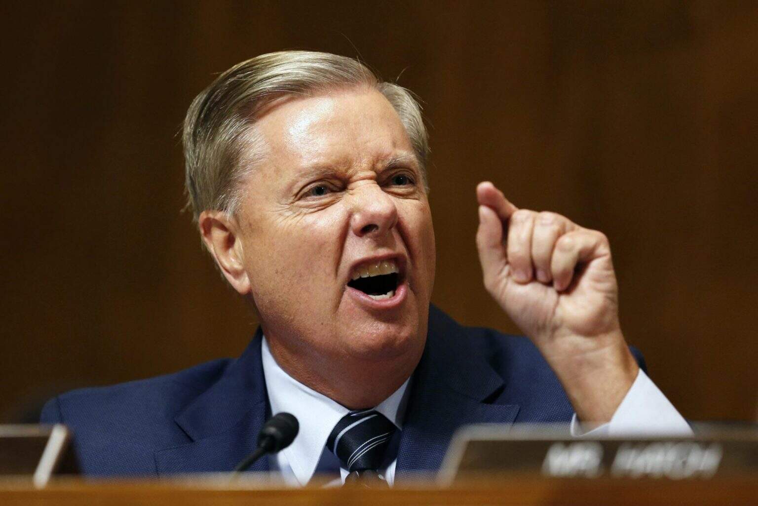 Lindsey Graham: Me nehişt artêşa Sûriyeyê derbazî deverên Kurdan bibe